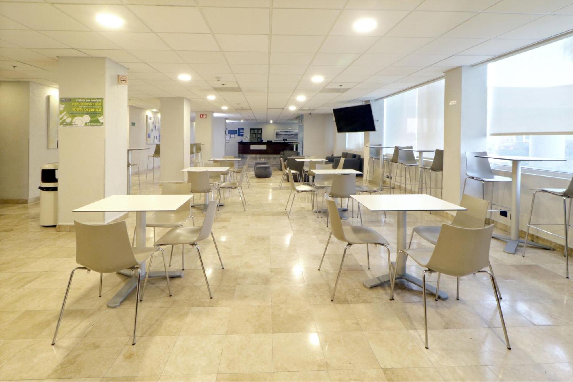 City Express By Marriott Saltillo Sur Экстерьер фото
