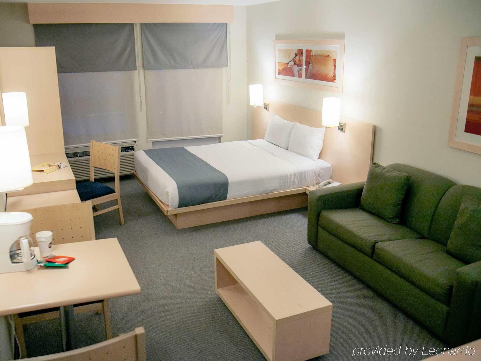 City Express By Marriott Saltillo Sur Экстерьер фото